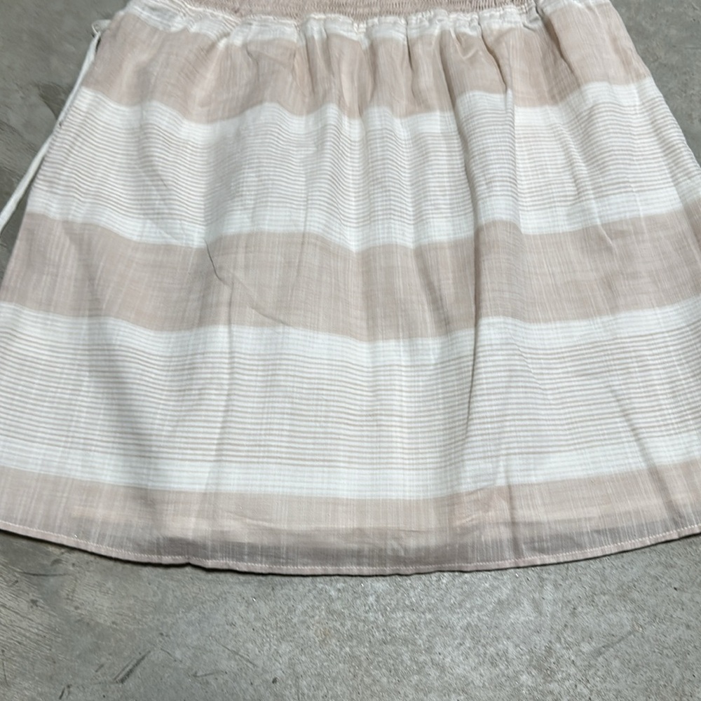 Banana Republic Ruffle Skirts for Women / Size 4 / box 2-16 - Picture 6 of 8